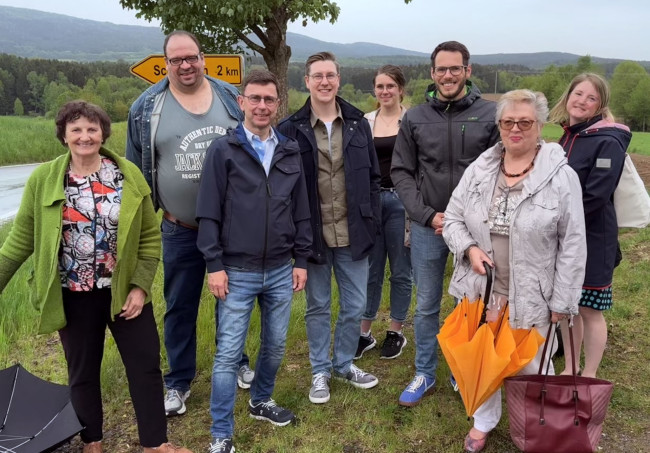 Nicht nur beim Spaziergang zum Mittagessen im Nachbarort, sondern auch in vielen kleinen Kaffeepausen kam der KV ins Gespräch.